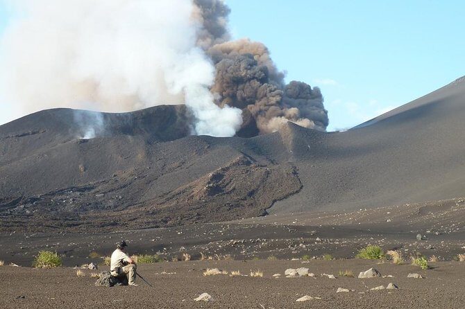 1. A day on FOGO Island to discover VOLCAN - Stop at Pico Do Fogo: timing and what the “main event” feels like