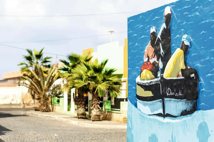 Adults Only Tour of Sal with Lobster Lunch and Salt Lake - Who should book this adults-only Sal tour?