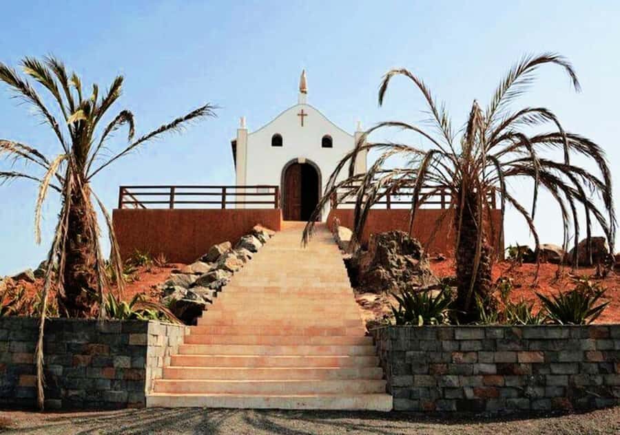 Boa Vista Island: Full-Day Wild Beaches & Viana Desert Tour - A 7-hour Boa Vista sampler: beaches, villages, and dunes