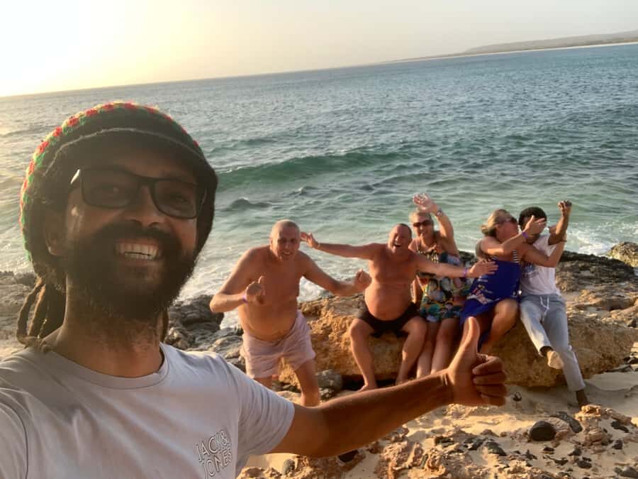 Boa Vista: Lobster Lunch at Santa Monica Beach - Beach time after lunch: swim, snorkel spots, and walking the Long Beach