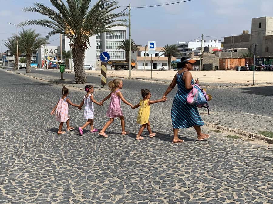 Boavista: City Tour with a Splash at Estoril Beach - Colorful houses and the art of not rushing