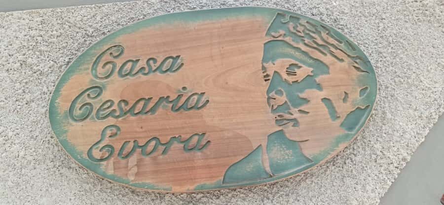 Cesária Évora: Life of a Diva - Rua Lisboa and the barefoot Walk of Fame