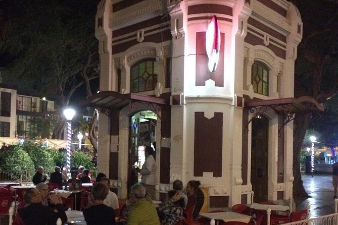 City Walking Tour, Mindelo, Highlights - How Dani and the driver setup makes the experience smoother