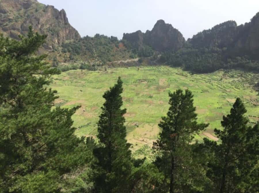 Cova–Paúl Valley Trek: Santo Antão Day Trip by Ferry - Porto Novo to the crater rim: getting the big picture early