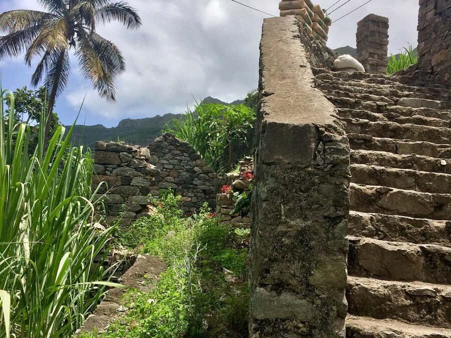 Cova–Paúl Valley Trek: Santo Antão Day Trip by Ferry - Price and value: what you’re really paying for