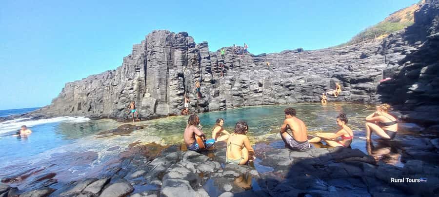 Discover the Black Sand Beach+the Natural Pool - Who should book this tour (and who might not love it)