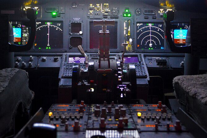 Flight Simulation Experience - Inside the 737: What the 30 Minutes Actually Feels Like