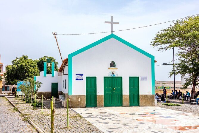 Full Day Postcards of Sal Tour with Kite Beach and Local Lunch - Pedra de Lume Salt Flats: The Float That Makes the Whole Day Click