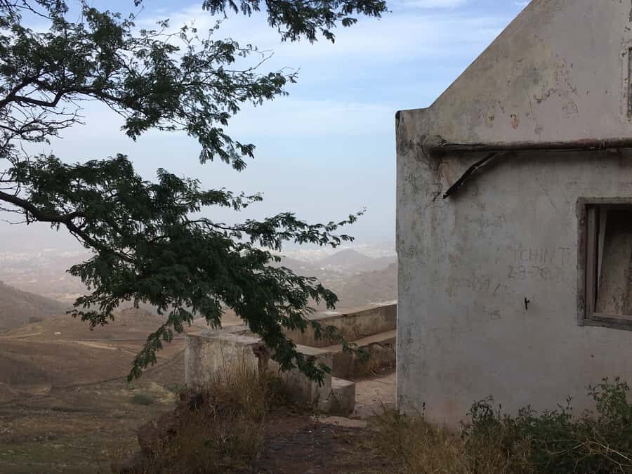 Hike Monte Verde - The summit stop: the cloud-milking project and tea at the tea house