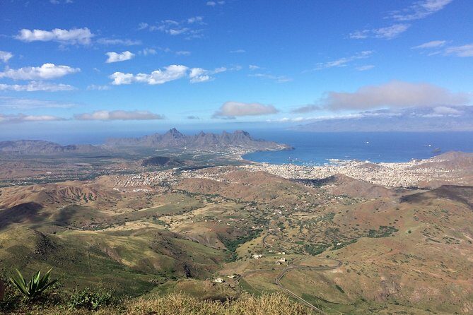 Hike Monte Verde, Natural Park, São Vicente, 3h +/- (roundtrip) - Price and What You Really Get for $70.47