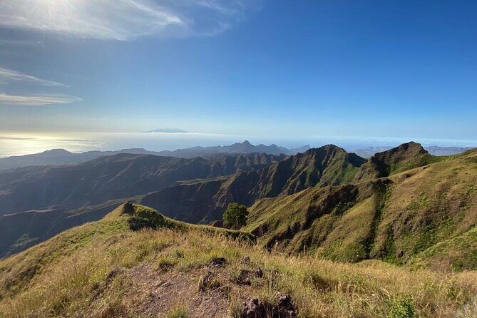 Hiking Pico de Antónia – Summit Adventure & Scenic Views - Who Should Book This Summit Adventure—and Who Might Rethink It