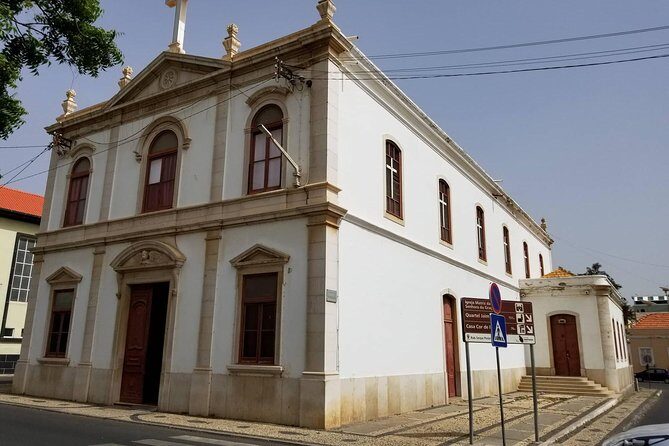 Praia city to the airport. - Price and value: what $17.57 per group actually means