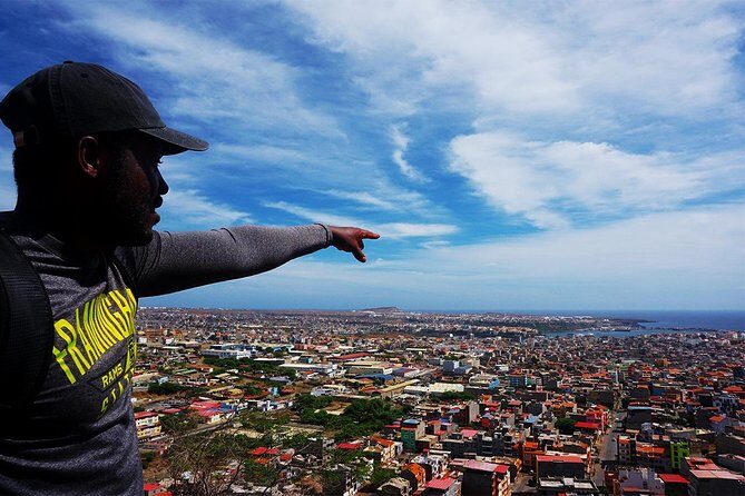 Praia: Guided Historic Walking Tour & Lunch with Locals - Key Things You’ll Notice