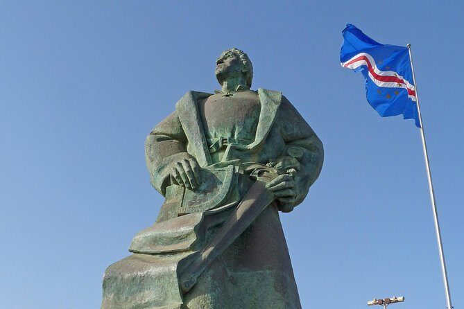Praia: Guided Historic Walking Tour & Lunch with Locals - Diogo Gomes Monument: A Short Stop With Big Story Value