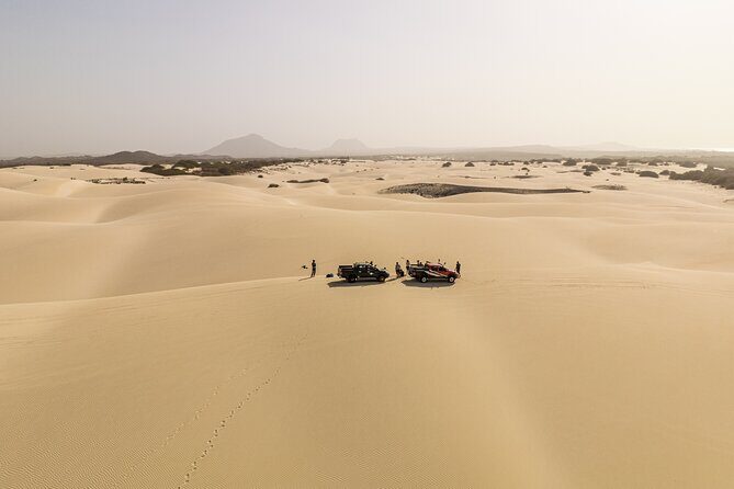 Private 4WD Tour Sun and Fun in Boa Vista - Santa Monica Beach Drive: The Long Stretch, The Swim Option