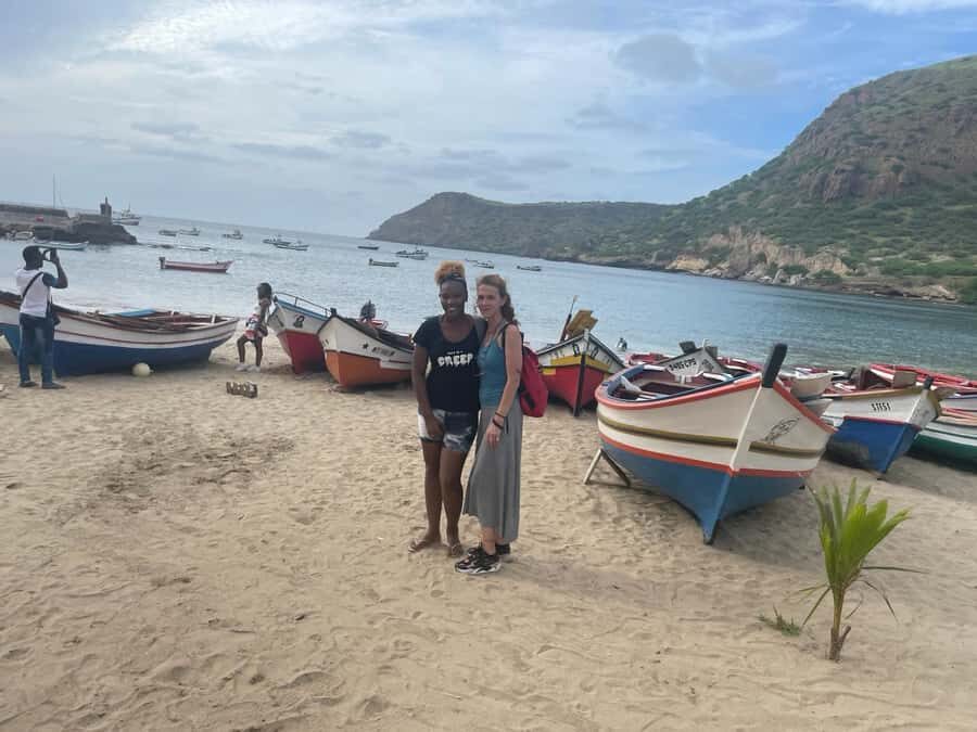 Santiago Island: Full-Day Tour - Guide quality: what makes the difference