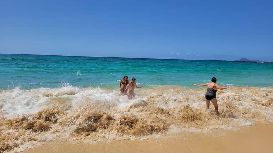 São Vicente Full Day - Salamansa fishing village: calm beach time and kite energy