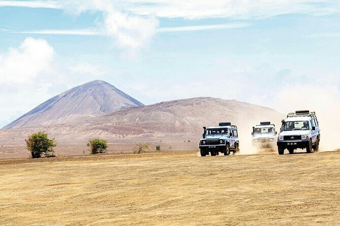Secrets of Sal Island 4x4 Tour with Pedra da Lume Salt Lake - A viewpoint over Espargos: good to know, easy to enjoy