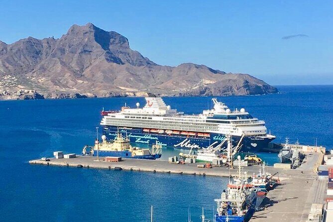 Shore Excursion São Vicente, Mindelo 4h or 6h - Salamansa fishing villages: beach town energy and optional meal time