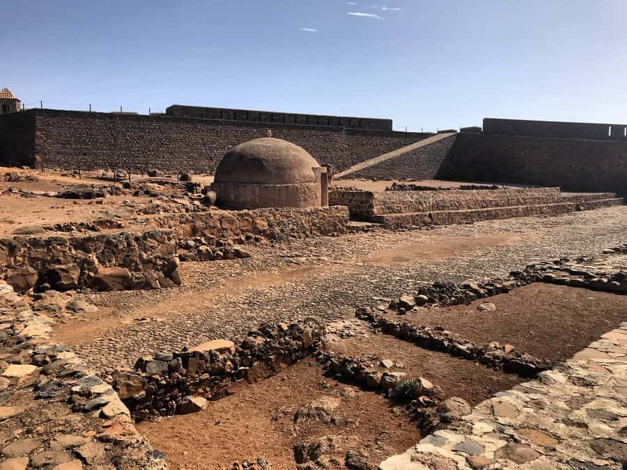 The origen of Capeverdean People - Tracing the African peoples of Santiago